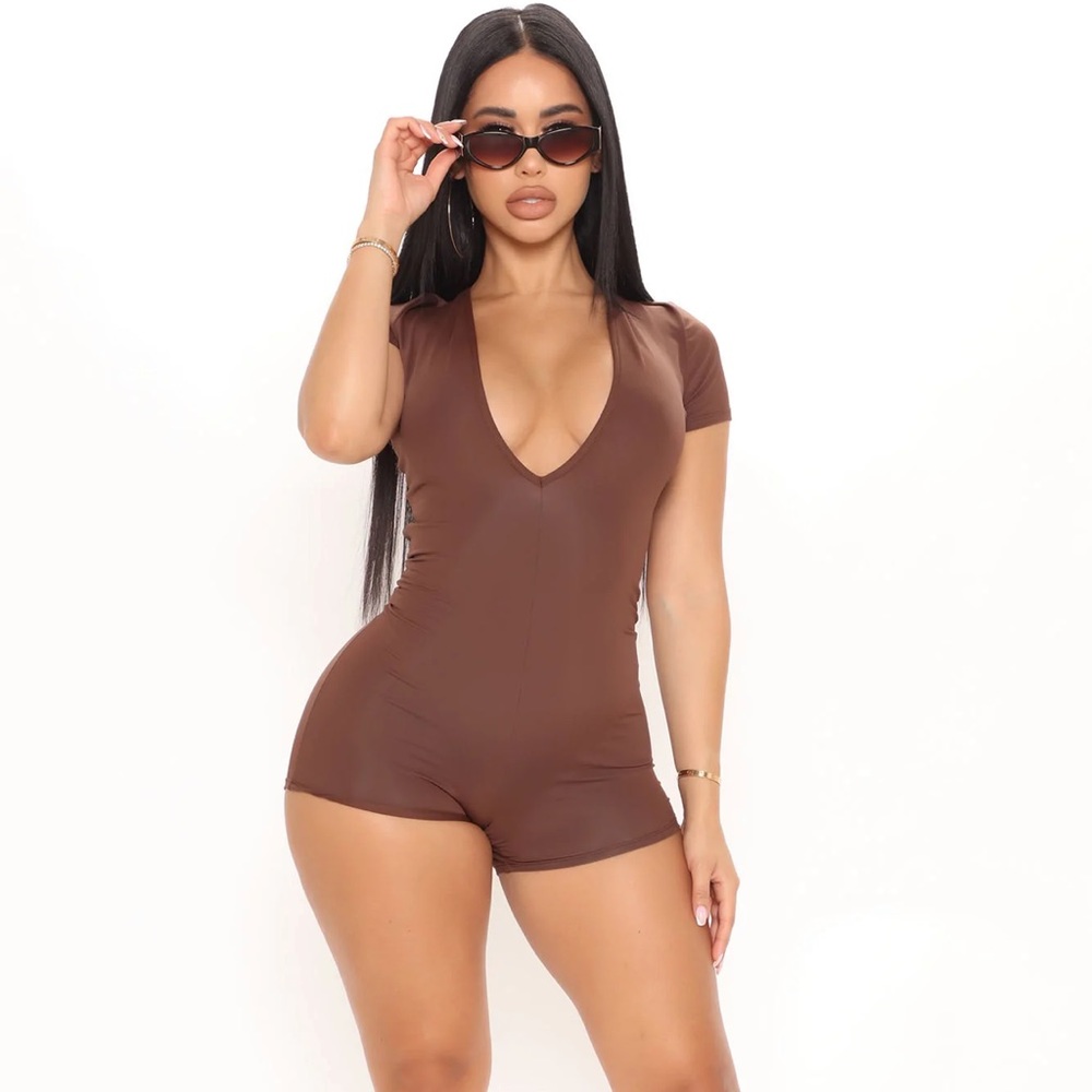 FN Open-Back Plunge Ruched Romper